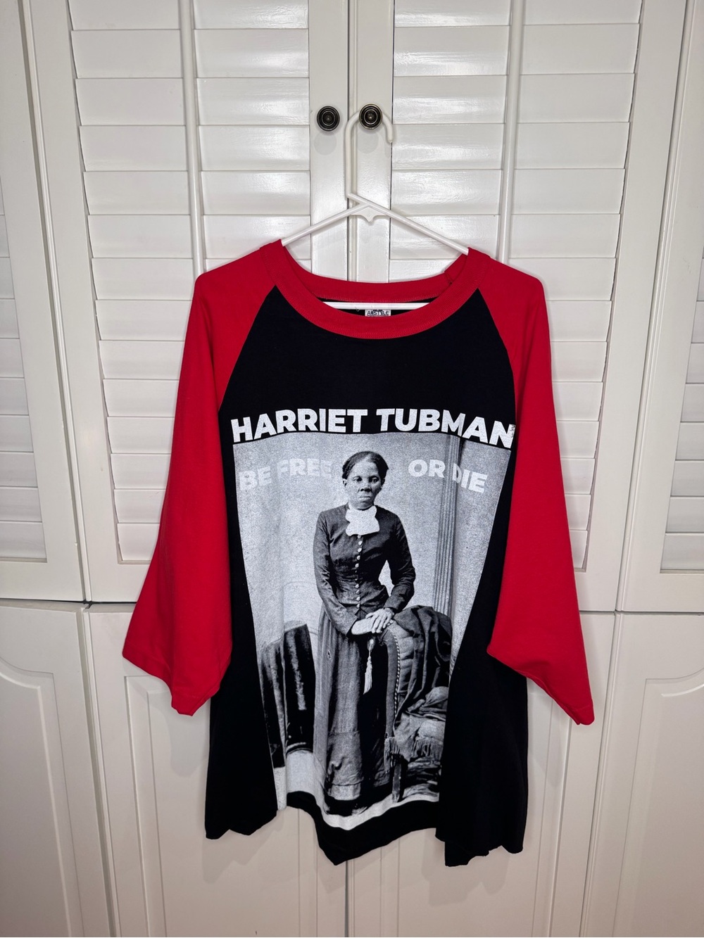Harriet Tubman Graphic Raglan Tee - Red & Black